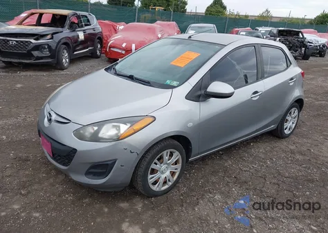 2011 Mazda Mazda2 из США, поврежденный, VIN JM1DE1HY5B0103582